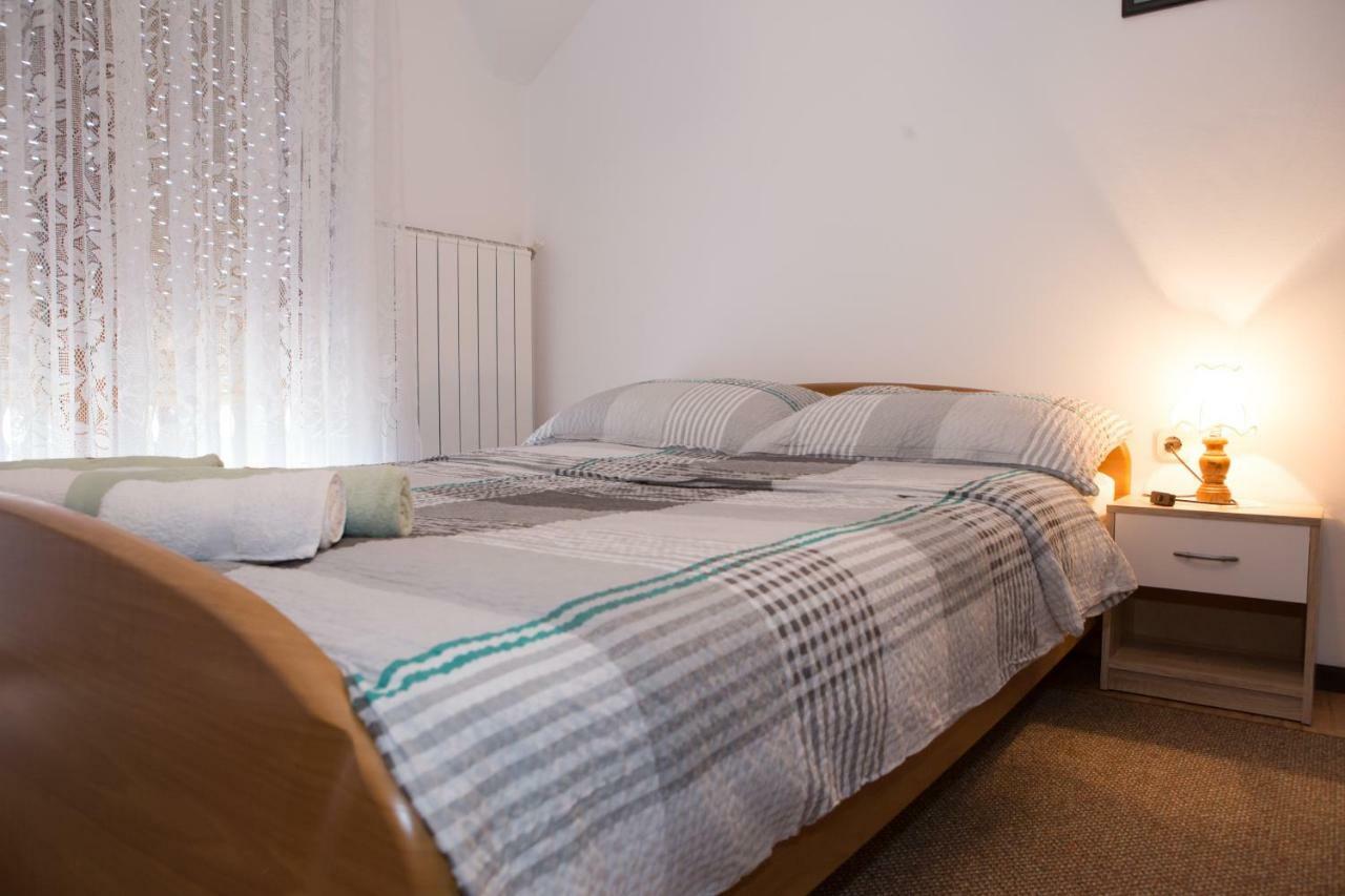 오토칵 Apartman Dubravcic 아파트 외부 사진
