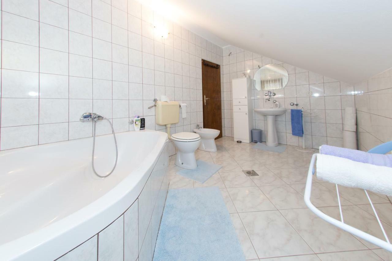 오토칵 Apartman Dubravcic 아파트 외부 사진