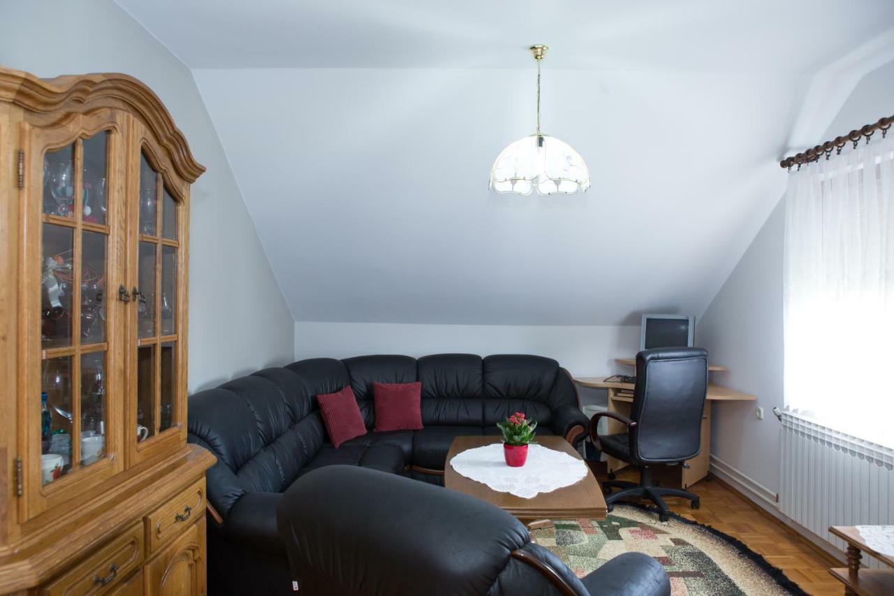 오토칵 Apartman Dubravcic 아파트 외부 사진